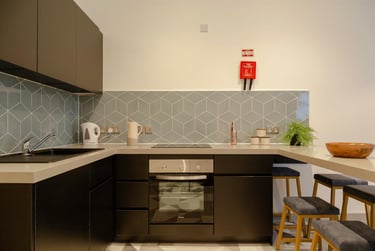 1 bed flat, St Georges Quay, City Centre, Lancaster, LA15JT - Image 11
